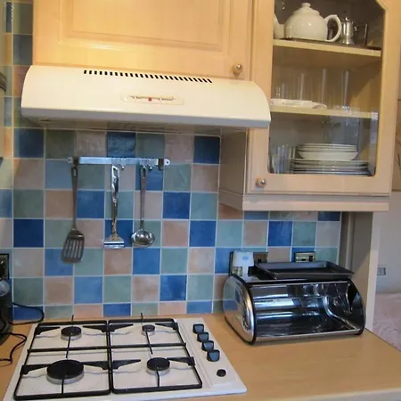 Harman Self-catering Free Wifi & Parking *