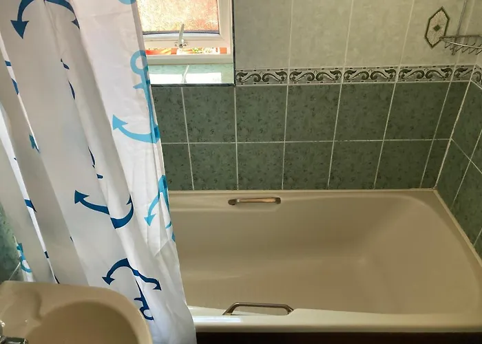 Harman Self-catering Free Wifi & Parking *