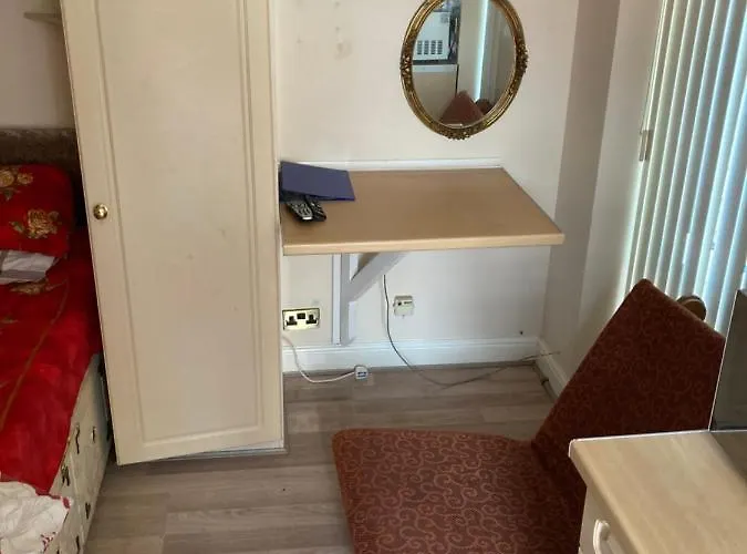 Harman Self-catering Free Wifi & Parking Apartment