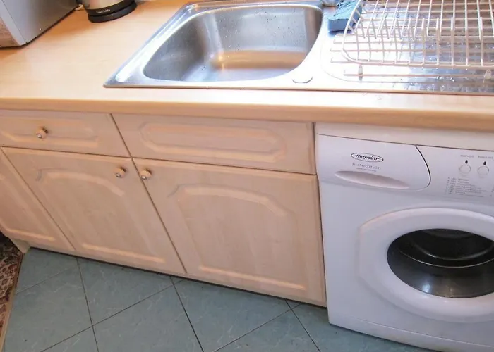 Harman Self-catering Free Wifi & Parking Apartment Leeds (West Yorkshire)