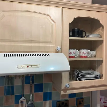 Harman Self-catering Free Wifi & Parking