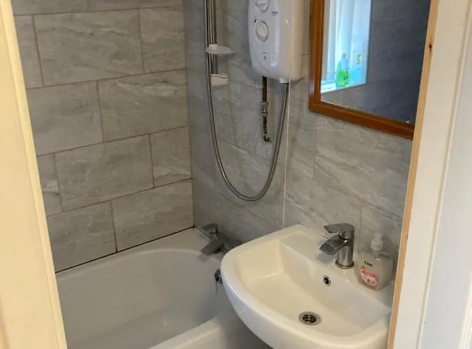 Harman Self-catering Free Wifi & Parking *